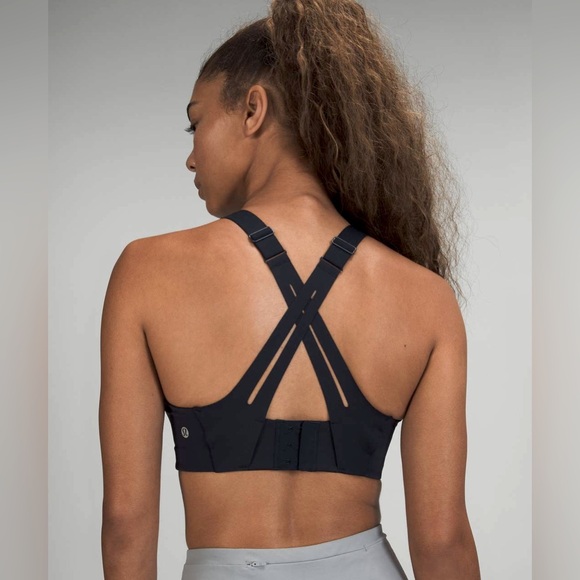 Lululemon AirSupport Bra High Support Size 34D in Black - Picture 4 of 9